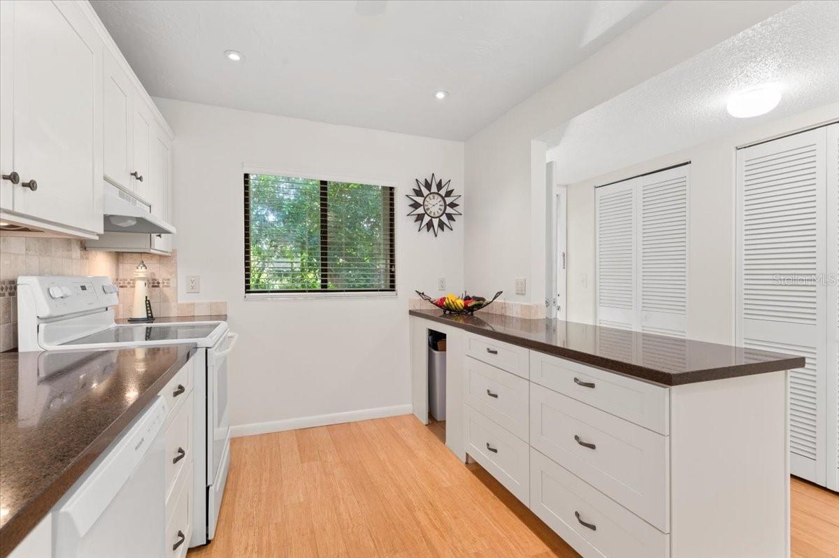 1519 PELICAN POINT DR #292, SARASOTA, FL, 34231