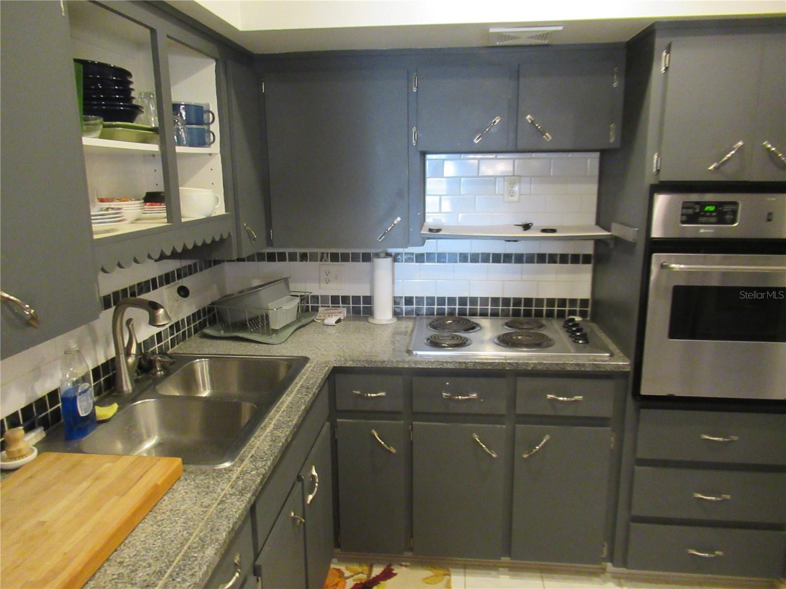 TB8320310 Property Photo