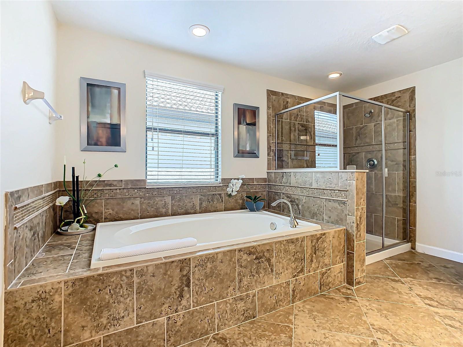 1522 MOON VALLEY DR, DAVENPORT, FL, 33896