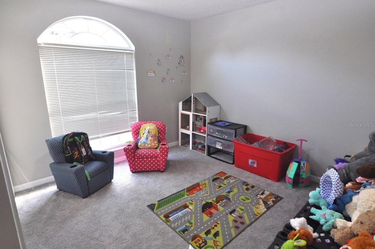 642 LAKE CHARLES DR, DAVENPORT, FL, 33837