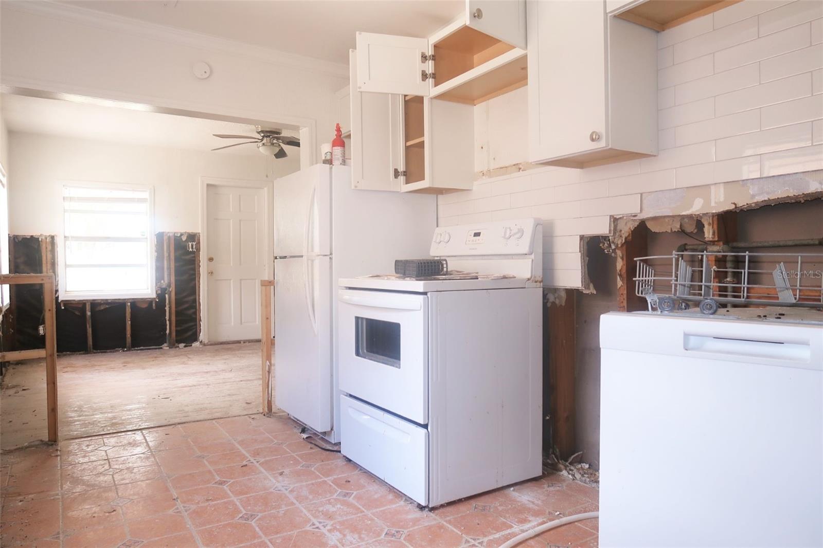 319 80TH AVE NE, ST PETERSBURG, FL, 33702