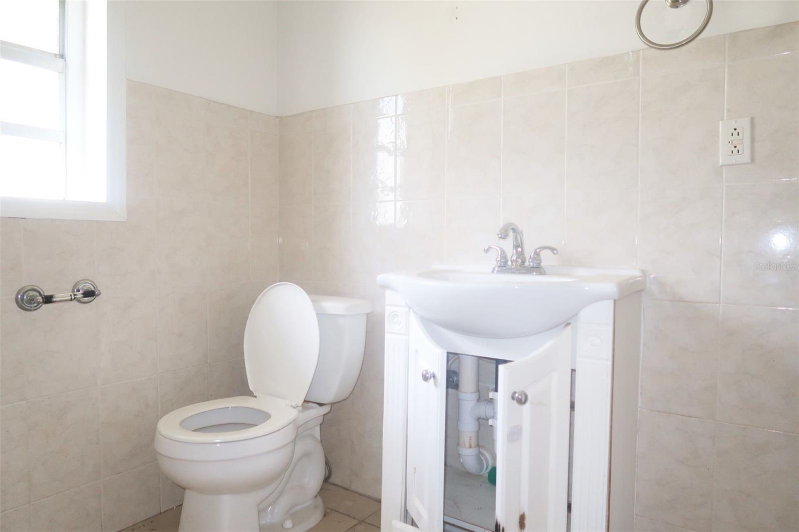 319 80TH AVE NE, ST PETERSBURG, FL, 33702