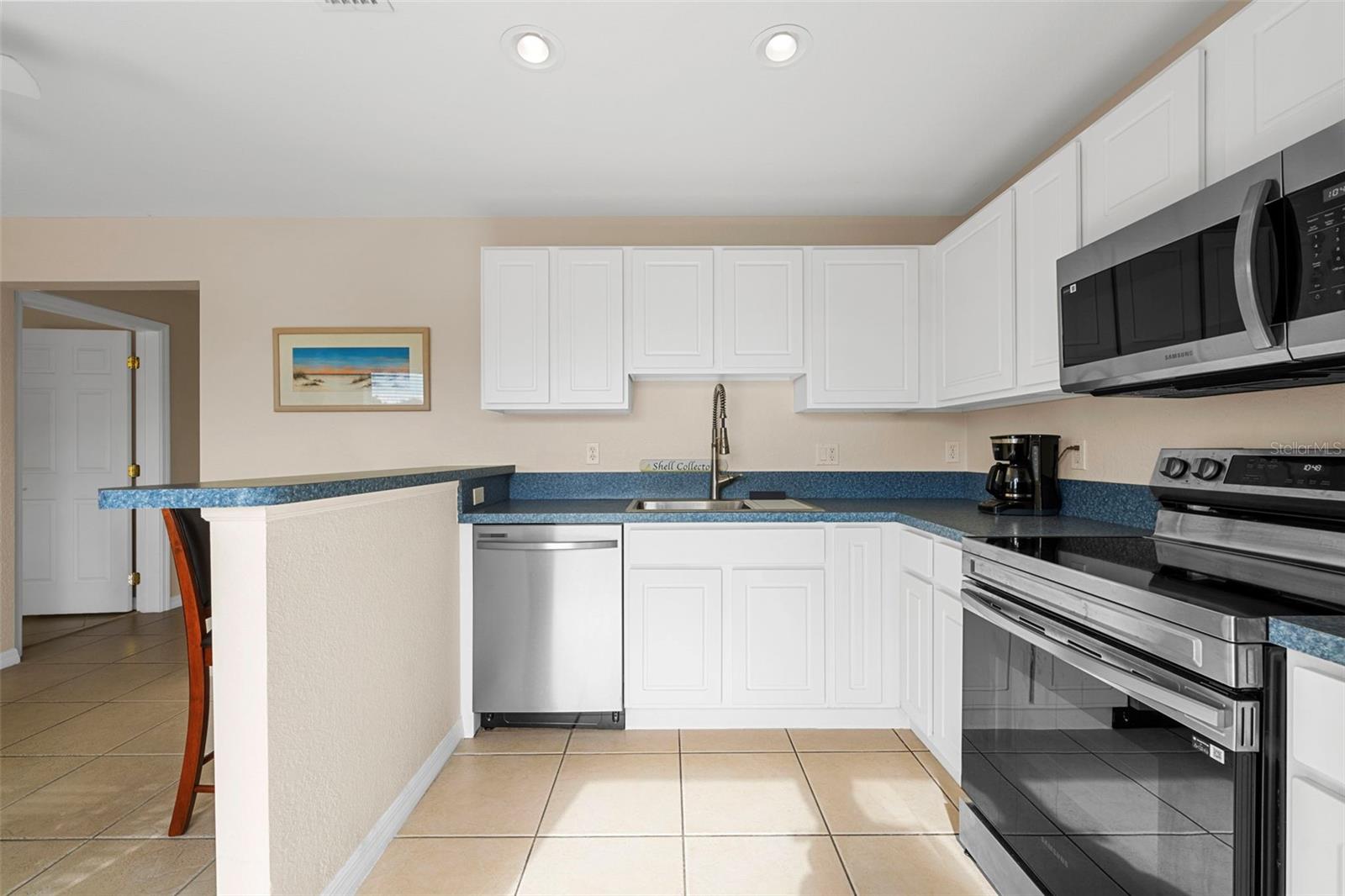 617 ROSE APPLE CIR, PORT CHARLOTTE, FL, 33954