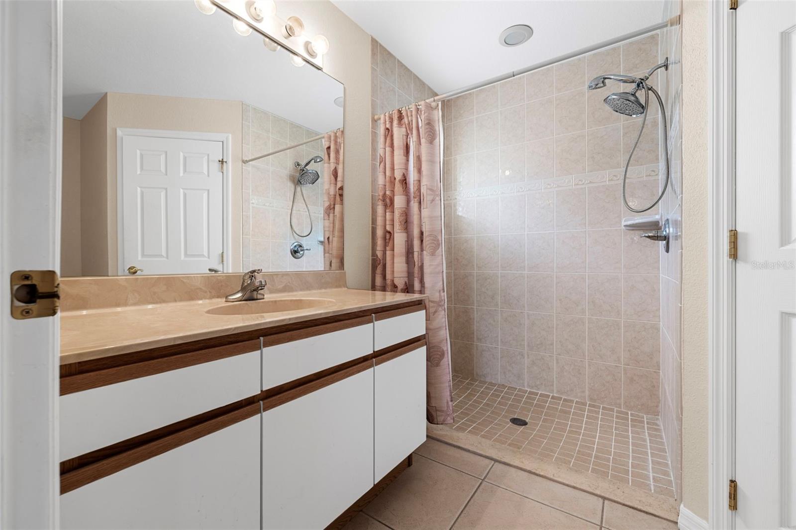 617 ROSE APPLE CIR, PORT CHARLOTTE, FL, 33954