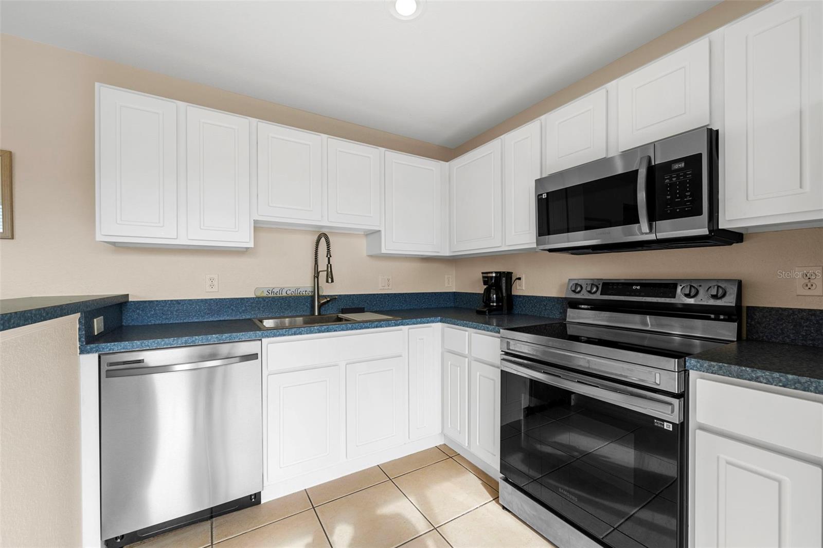 617 ROSE APPLE CIR, PORT CHARLOTTE, FL, 33954