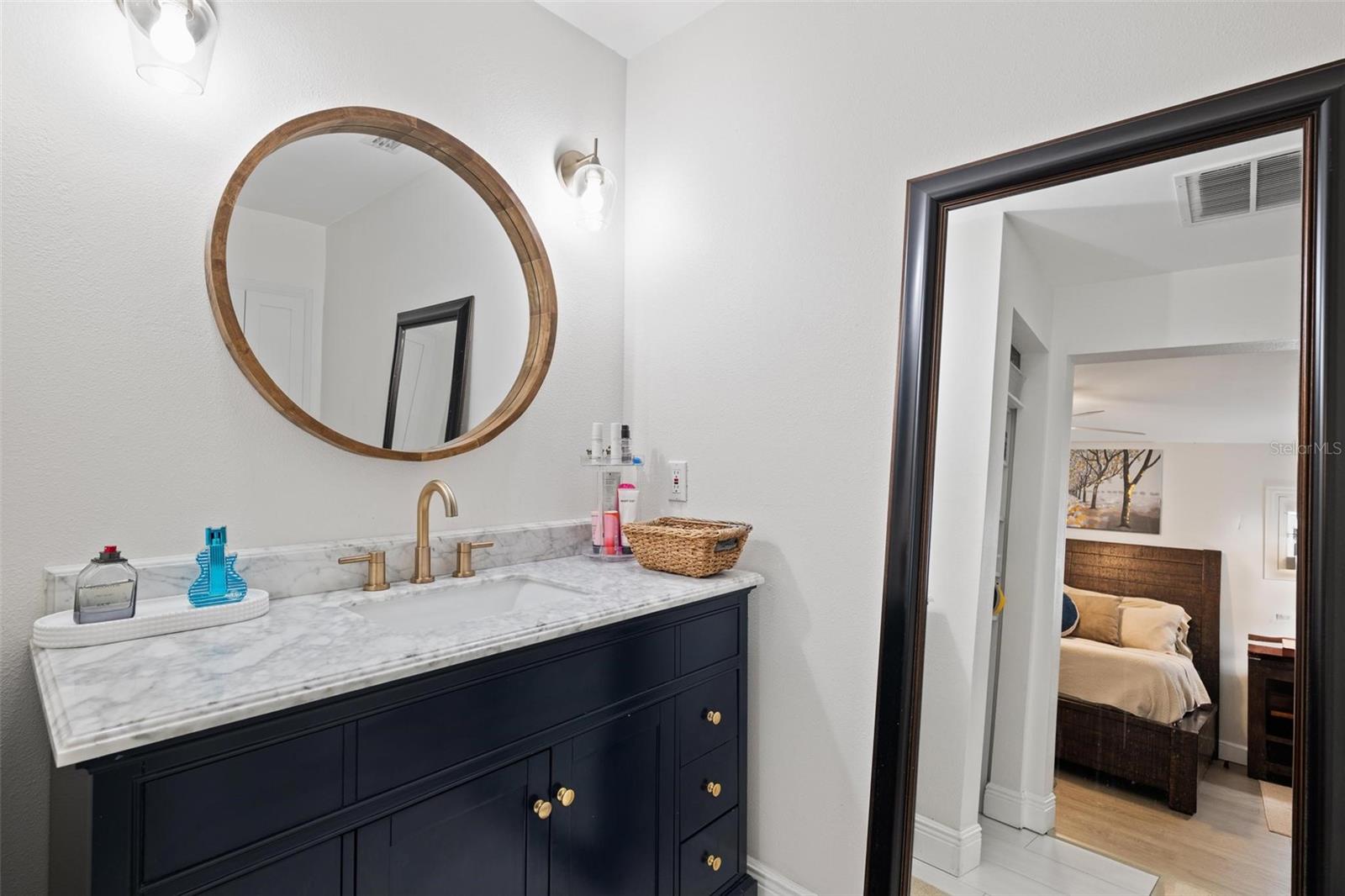 203 S SPRING BLVD, TARPON SPRINGS, FL, 34689