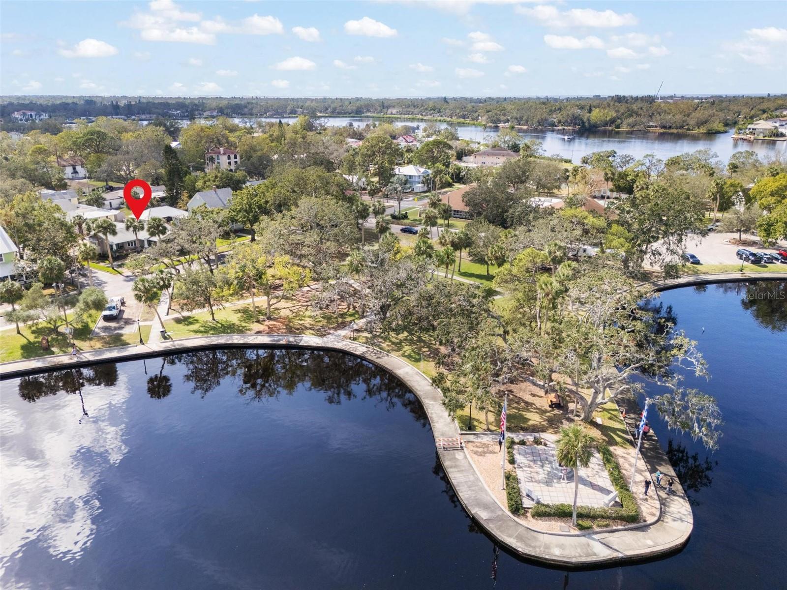 203 S SPRING BLVD, TARPON SPRINGS, FL, 34689