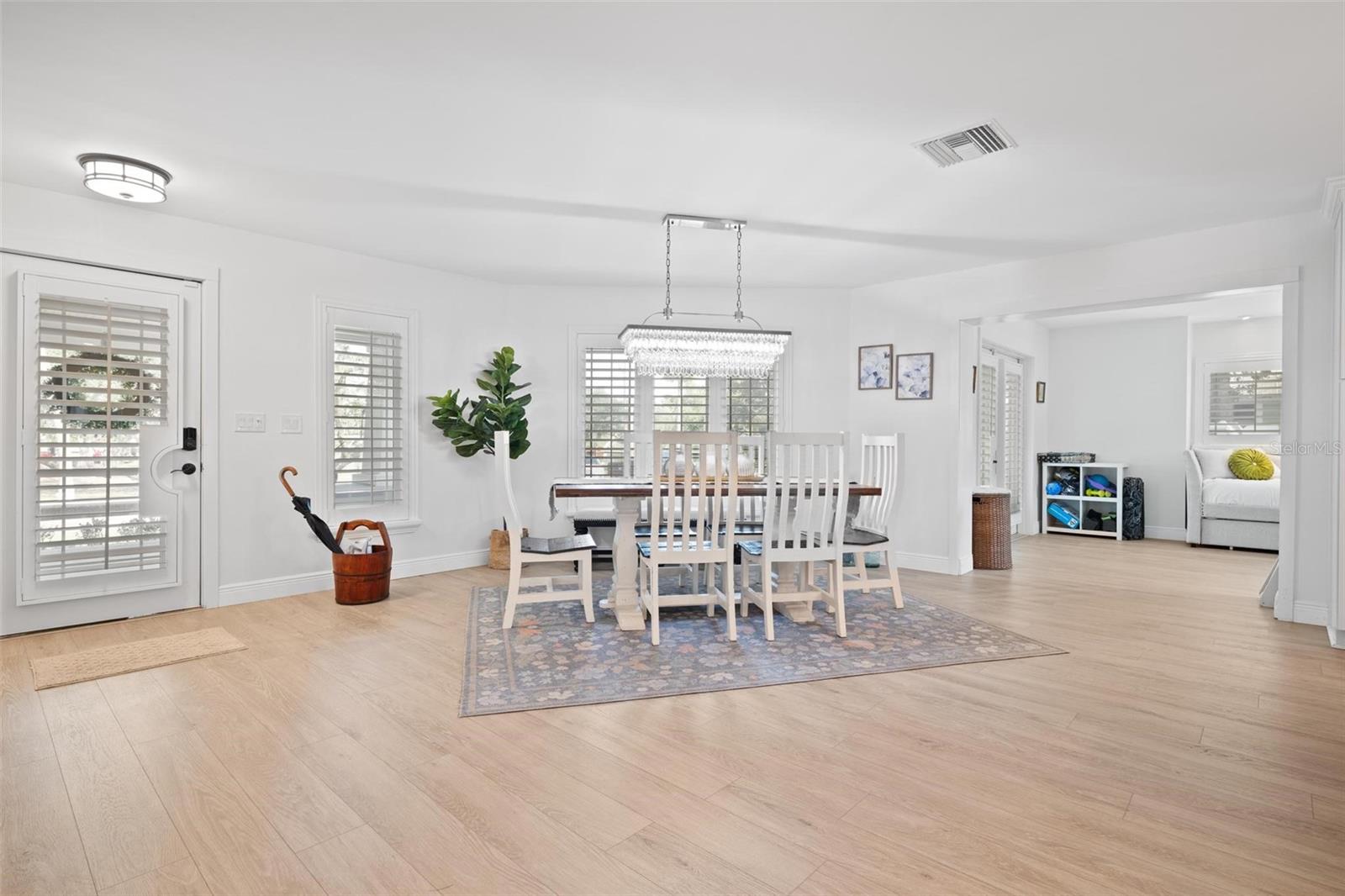 203 S SPRING BLVD, TARPON SPRINGS, FL, 34689