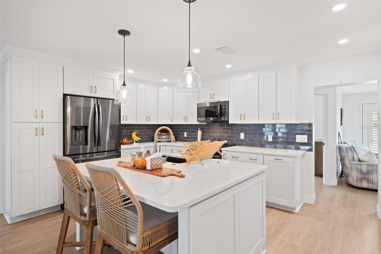 203 S SPRING BLVD, TARPON SPRINGS, FL, 34689