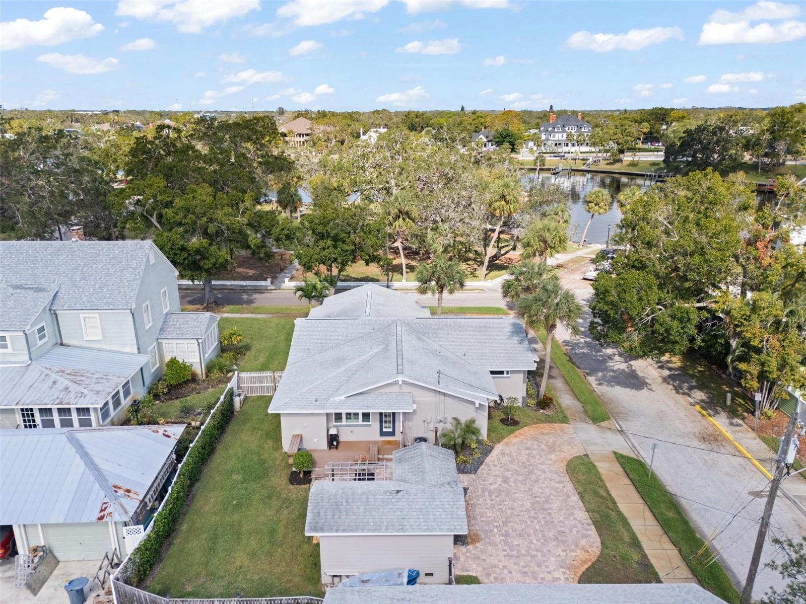 203 S SPRING BLVD, TARPON SPRINGS, FL, 34689