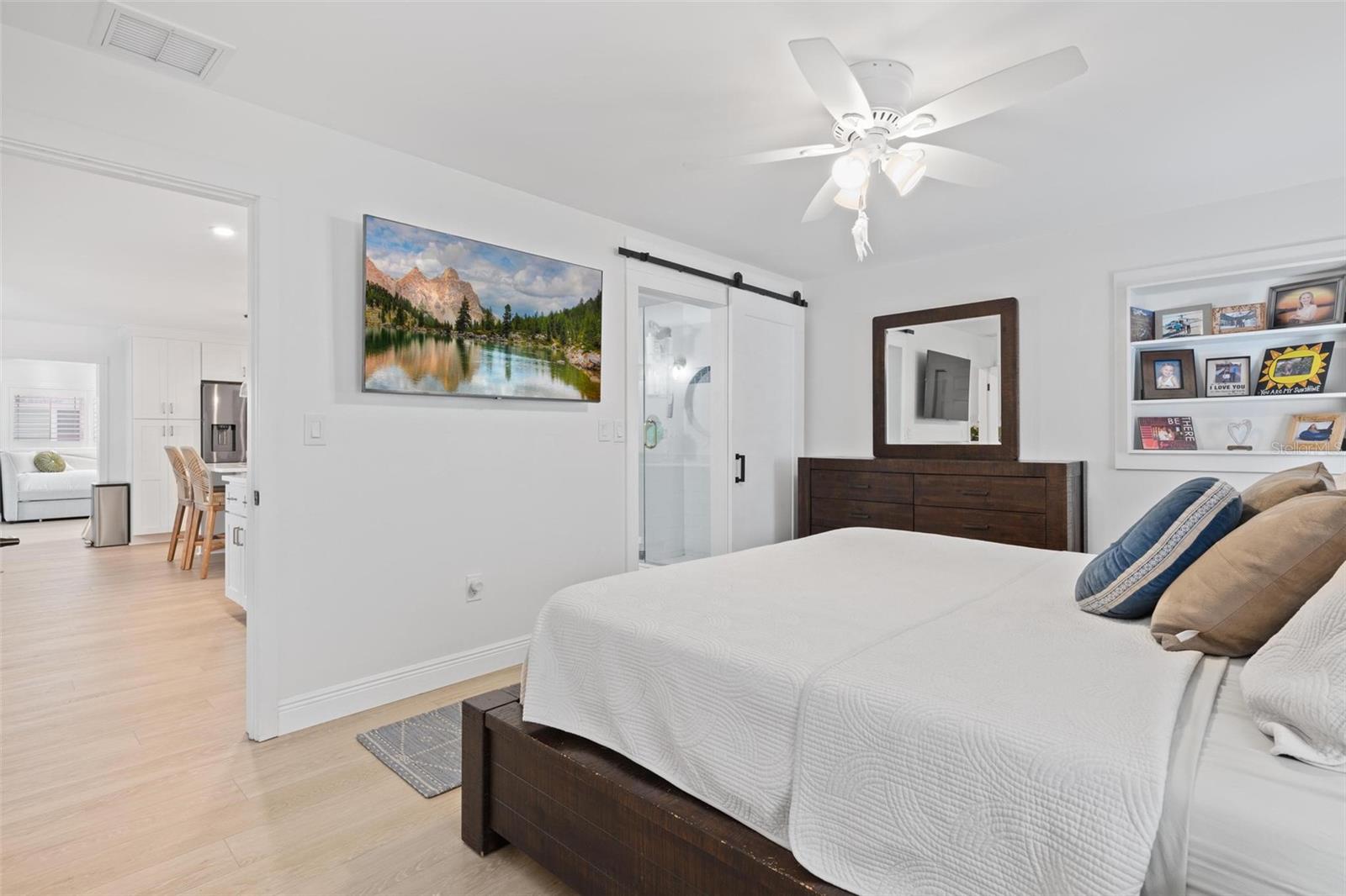 203 S SPRING BLVD, TARPON SPRINGS, FL, 34689