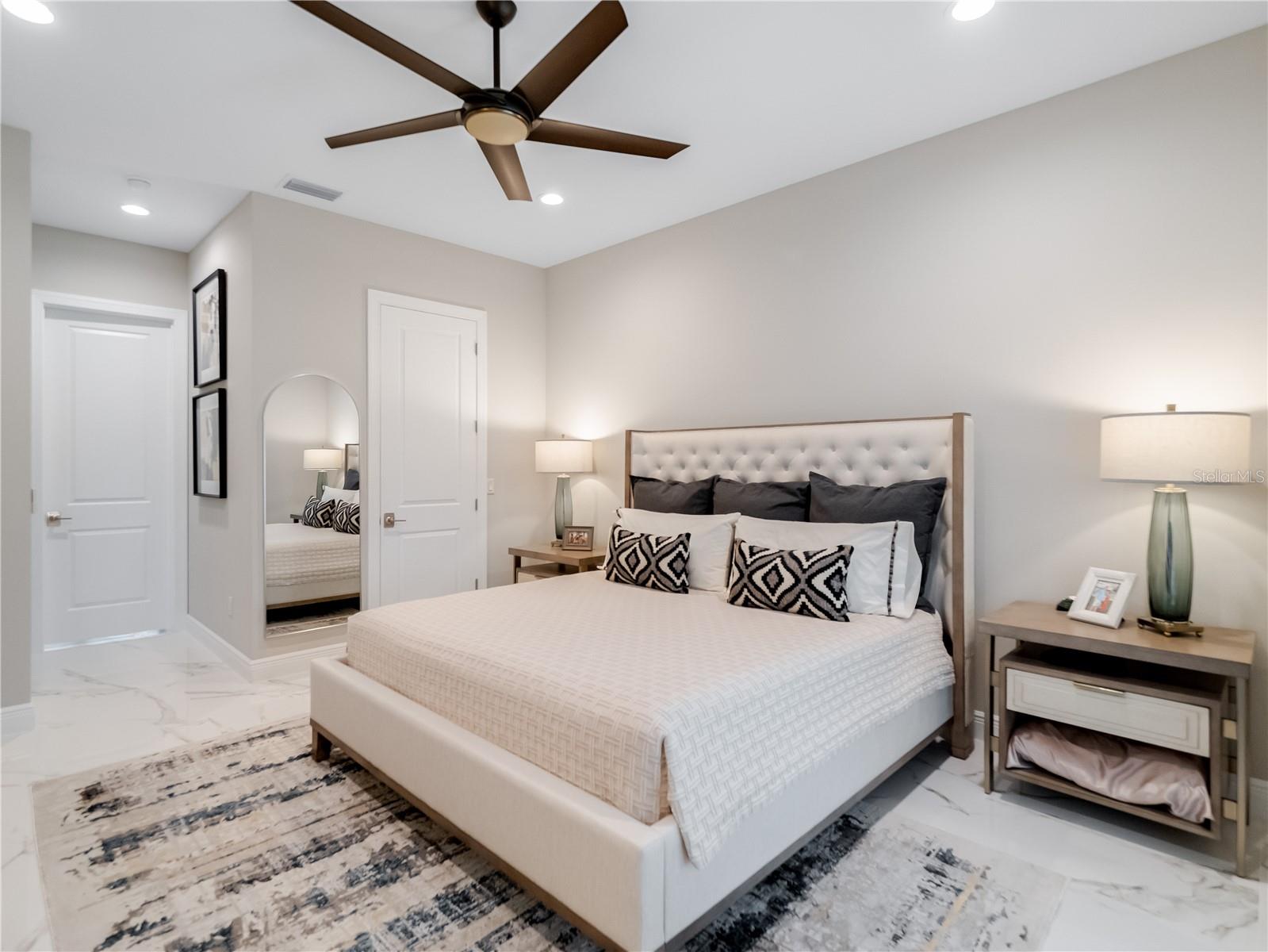 39851 & 39855 DARLINGTON AVE, LADY LAKE, FL, 32159