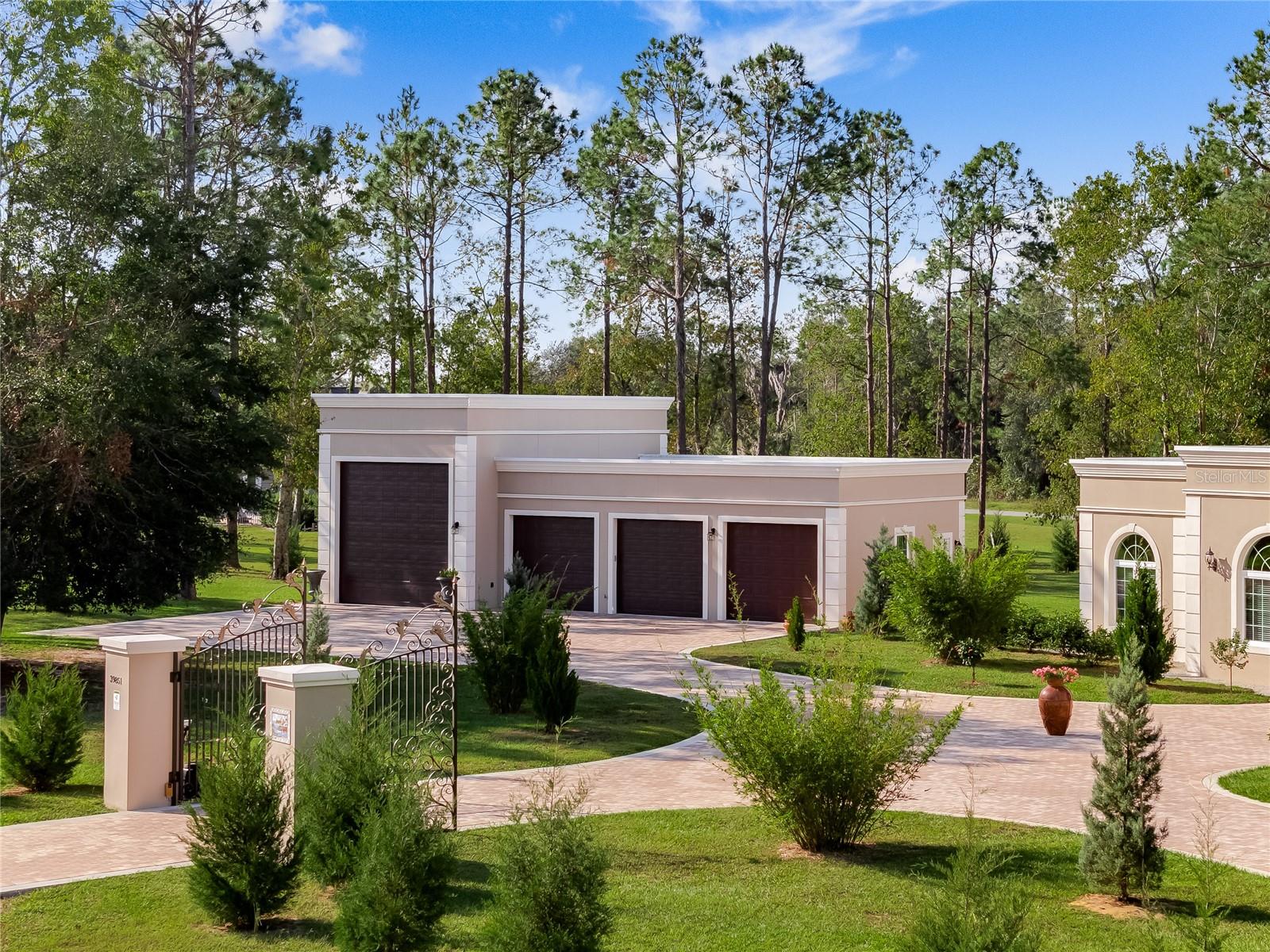 39851 & 39855 DARLINGTON AVE, LADY LAKE, FL, 32159