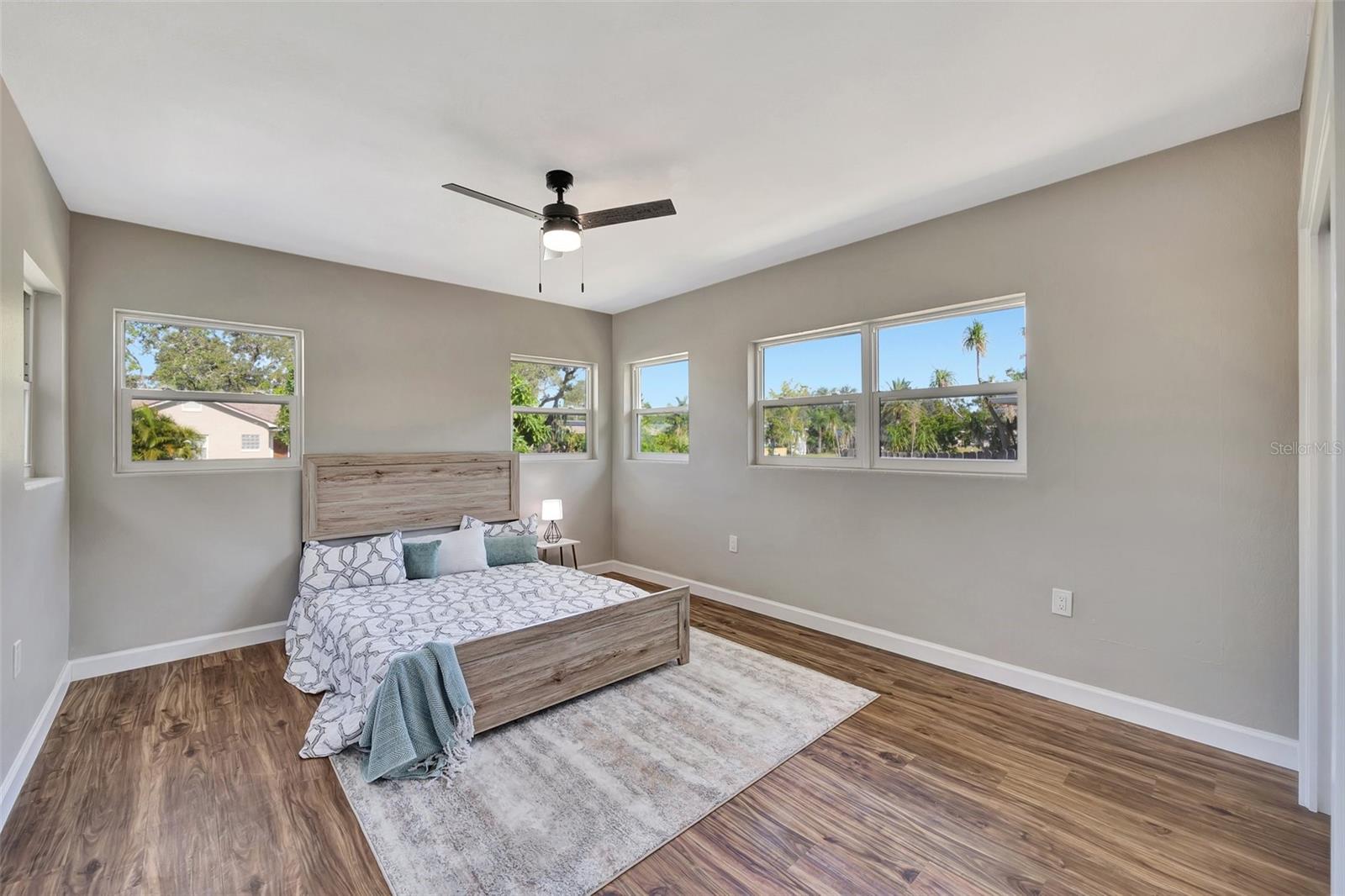 9 N HIGHLAND AVE, CLEARWATER, FL, 33755