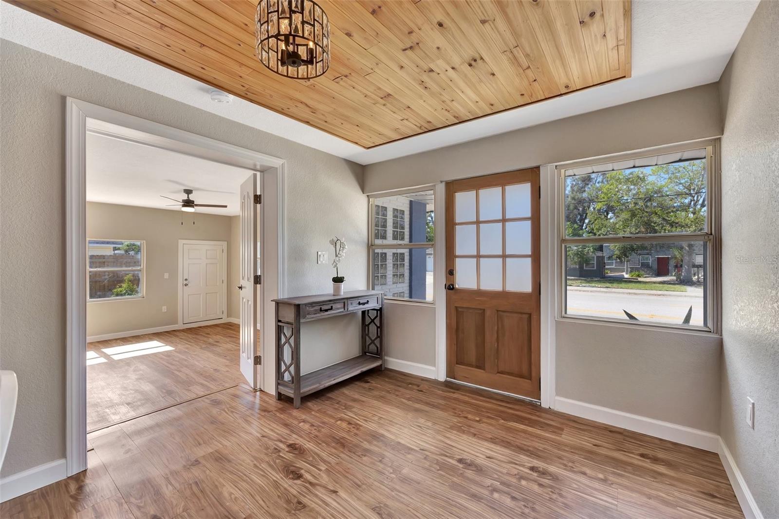 9 N HIGHLAND AVE, CLEARWATER, FL, 33755