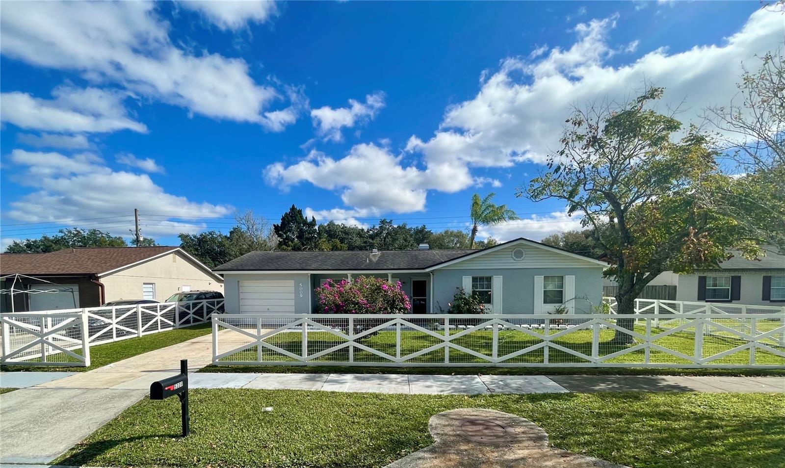 5009 EDMEE CIR, ORLANDO, FL, 32822