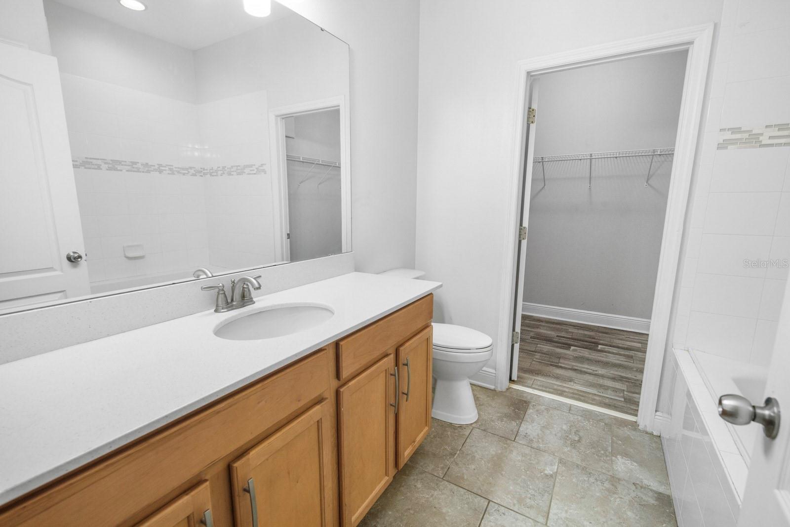 559 JUNIPER SPRINGS DR, GROVELAND, FL, 34736