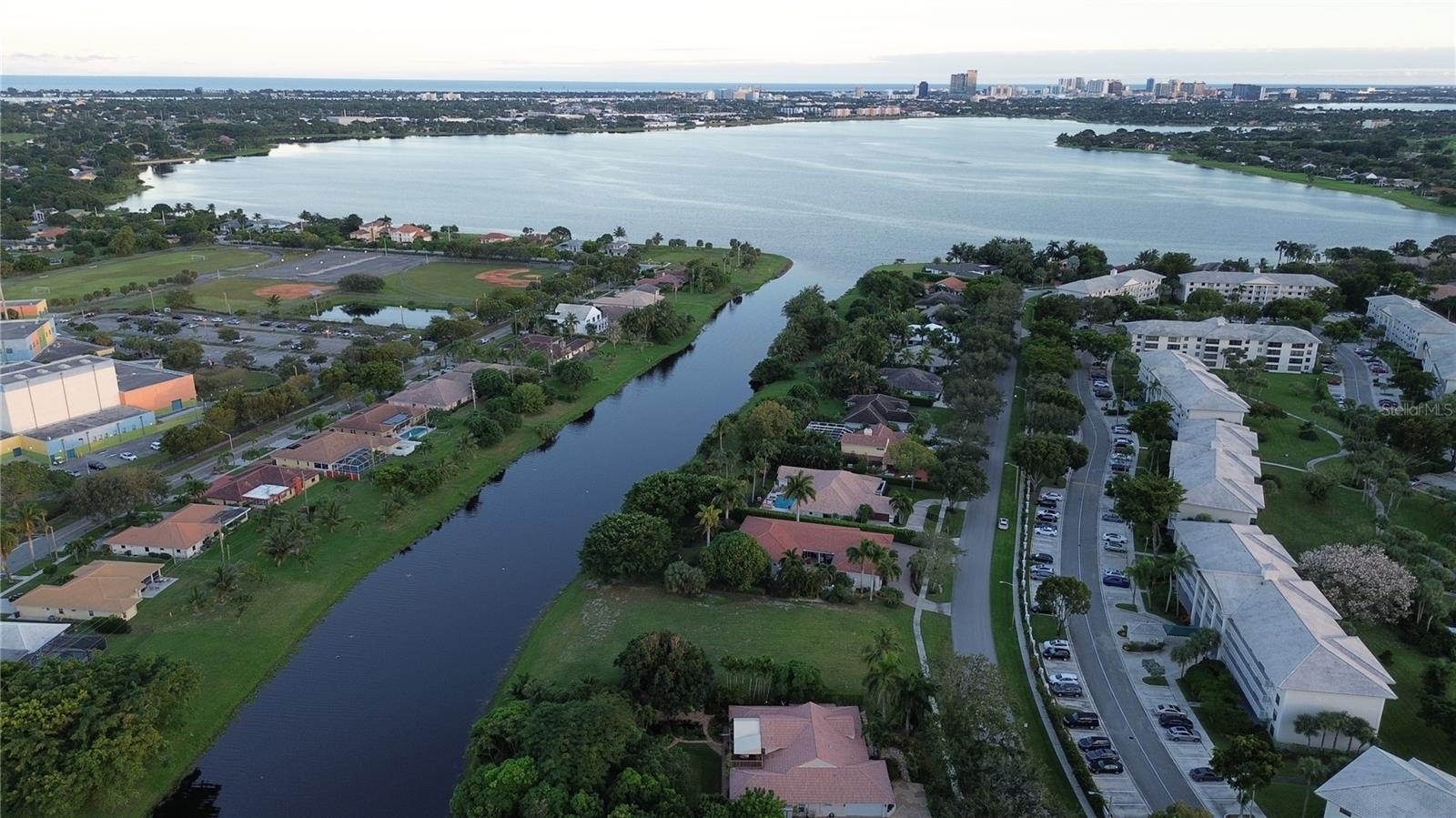 3716 EMBASSY DR, WEST PALM BEACH, FL, 33401