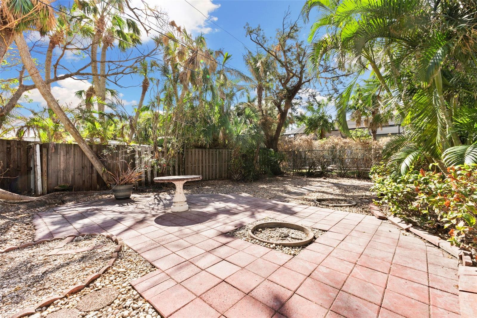 430 MONROE DR, SARASOTA, FL, 34236
