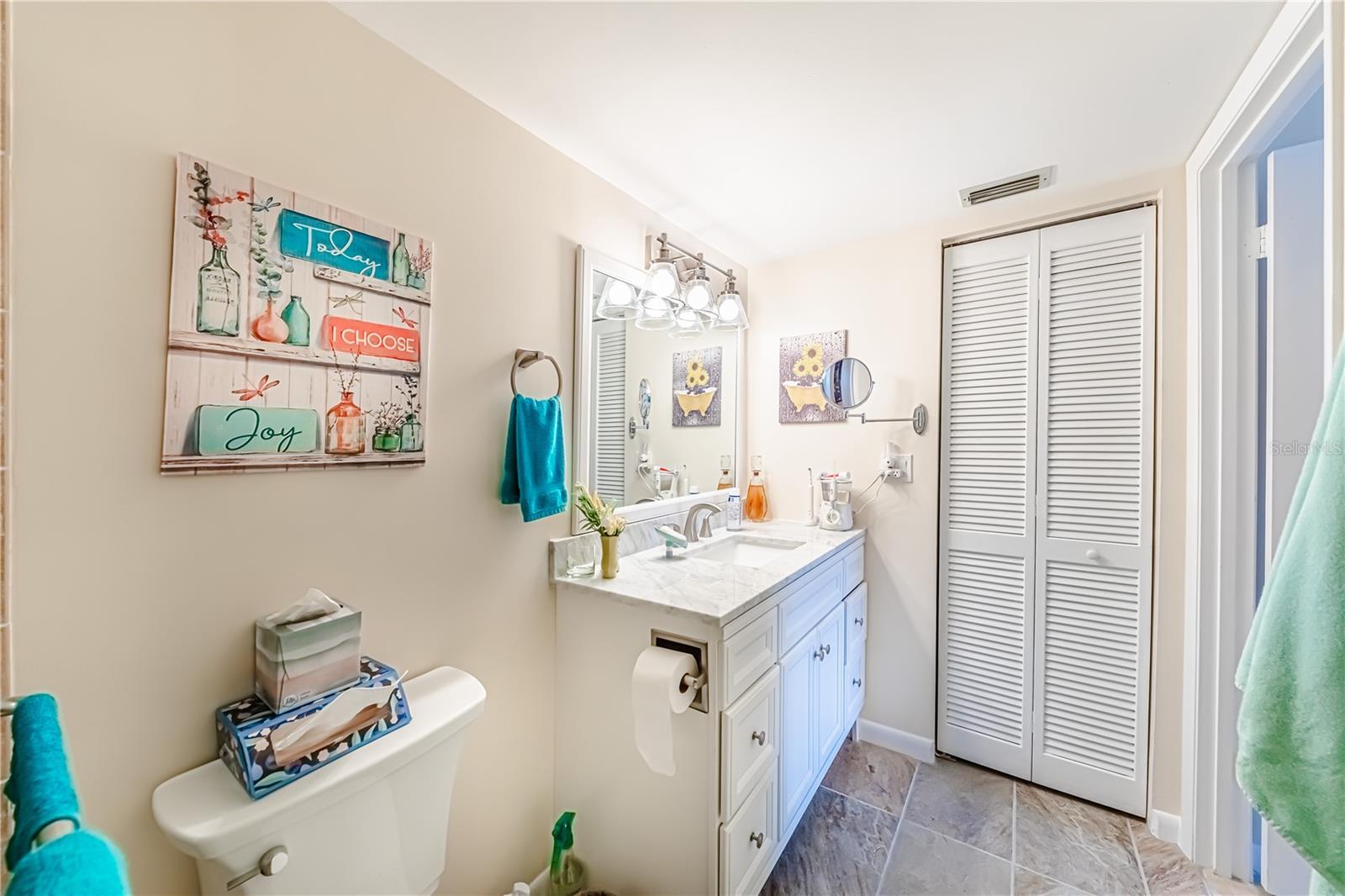 688 BIRD BAY CIR #27, VENICE, FL, 34285