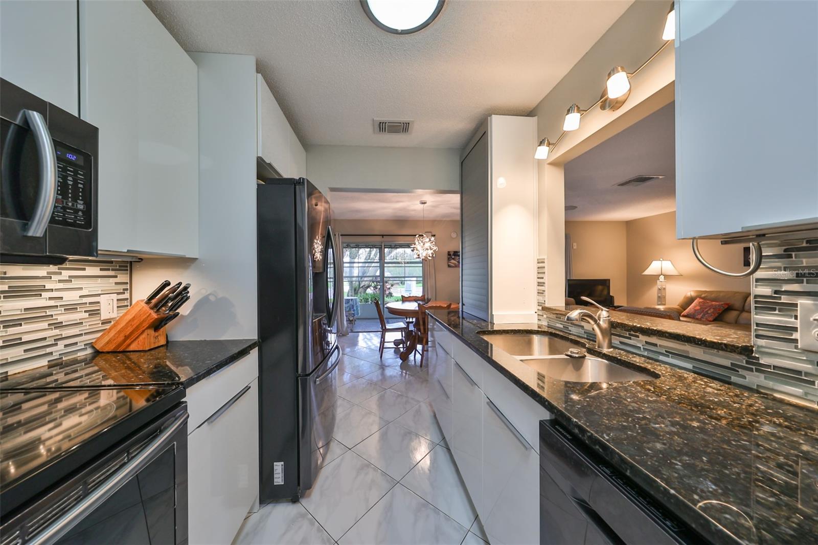 2318 GRENOBLE PL, SUN CITY CENTER, FL, 33573