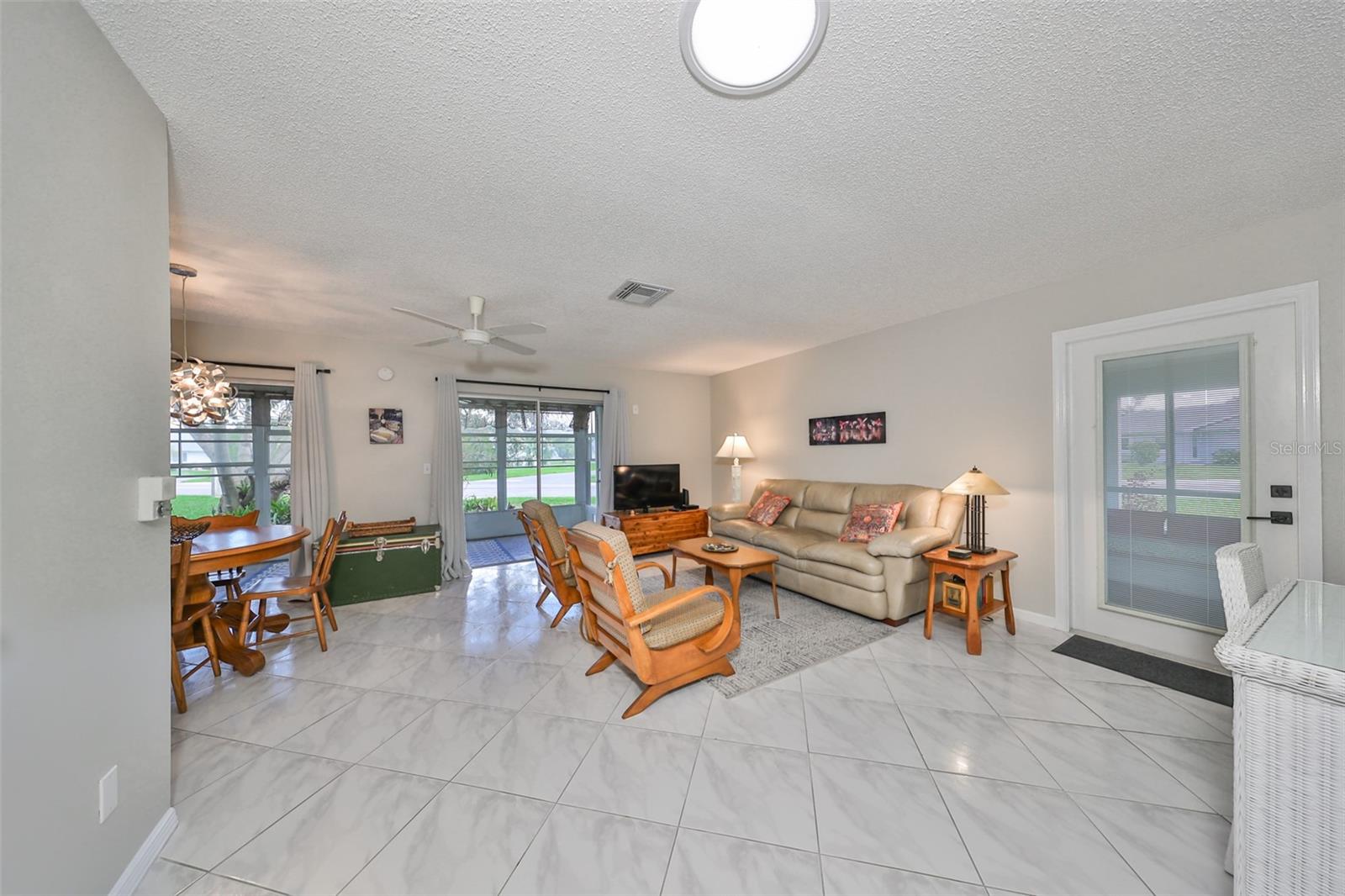 2318 GRENOBLE PL, SUN CITY CENTER, FL, 33573