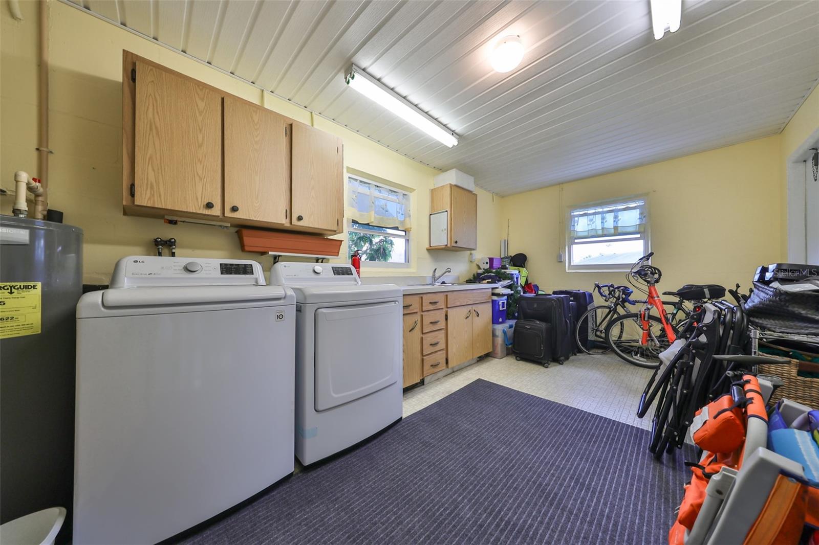 2318 GRENOBLE PL, SUN CITY CENTER, FL, 33573