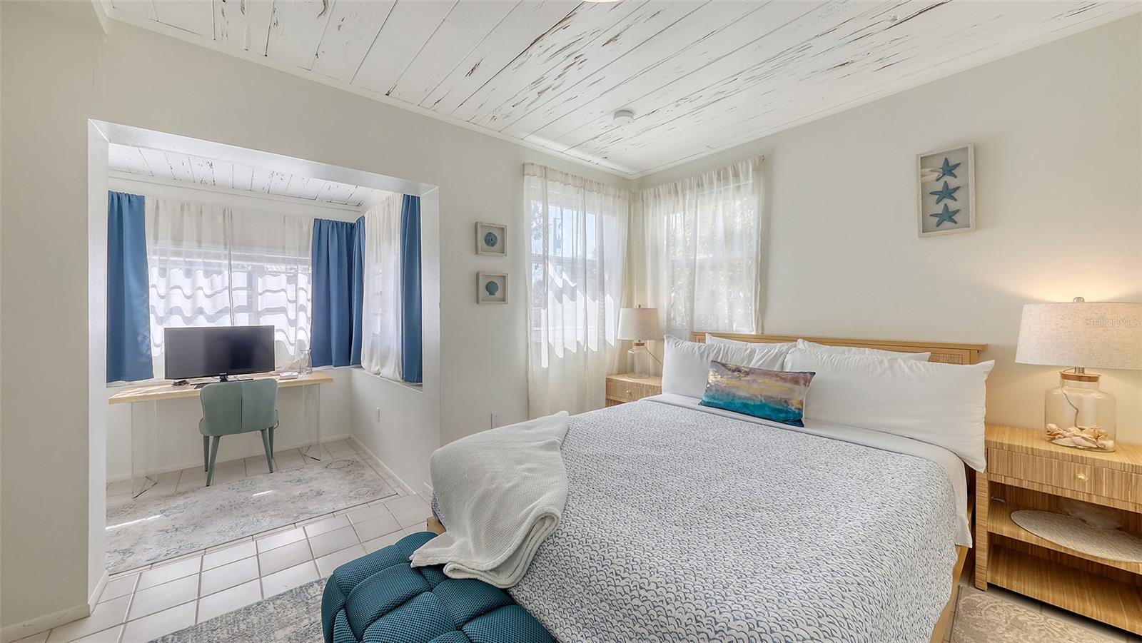 3604 CASEY KEY RD, NOKOMIS, FL, 34275