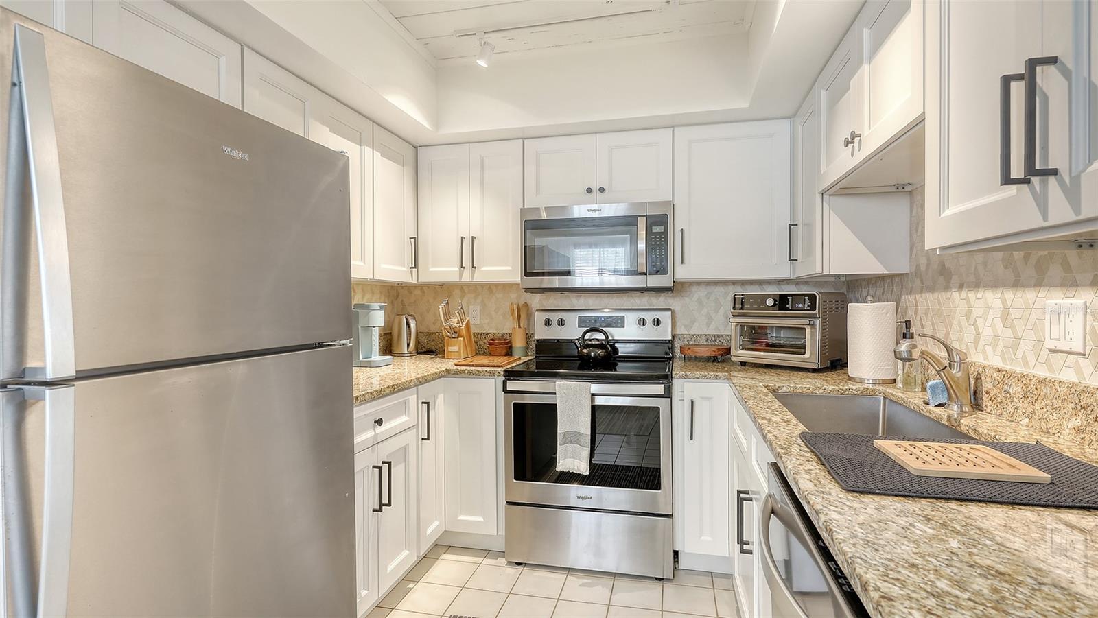 3604 CASEY KEY RD, NOKOMIS, FL, 34275
