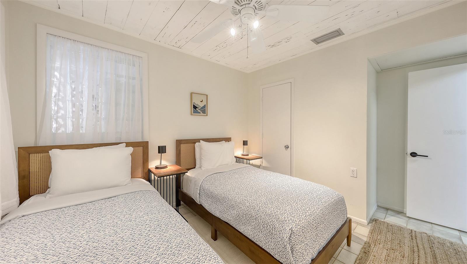 3604 CASEY KEY RD, NOKOMIS, FL, 34275