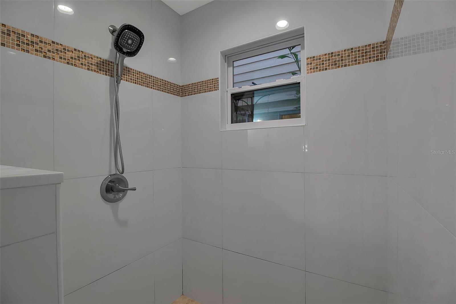 3410 AVENIDA MADERA #B, BRADENTON, FL, 34210