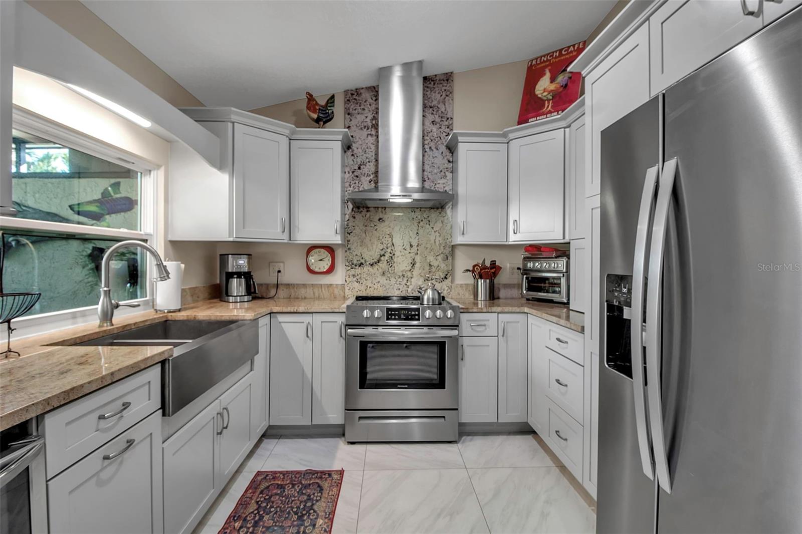 3410 AVENIDA MADERA #B, BRADENTON, FL, 34210