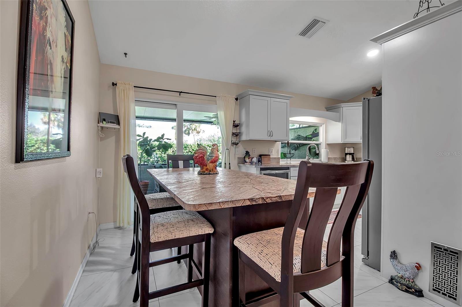 3410 AVENIDA MADERA #B, BRADENTON, FL, 34210