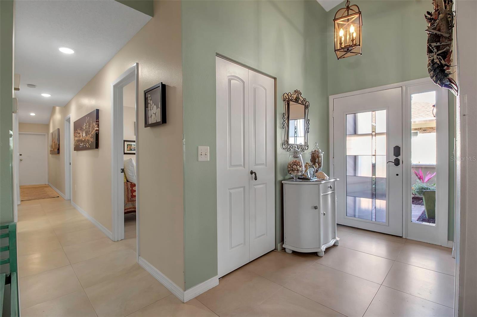 3410 AVENIDA MADERA #B, BRADENTON, FL, 34210