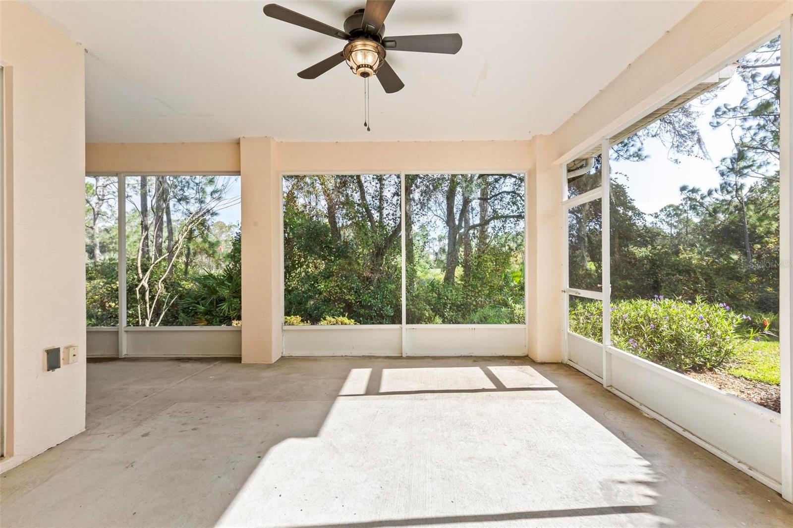 15 WATERSIDE PKWY, PALM COAST, FL, 32137