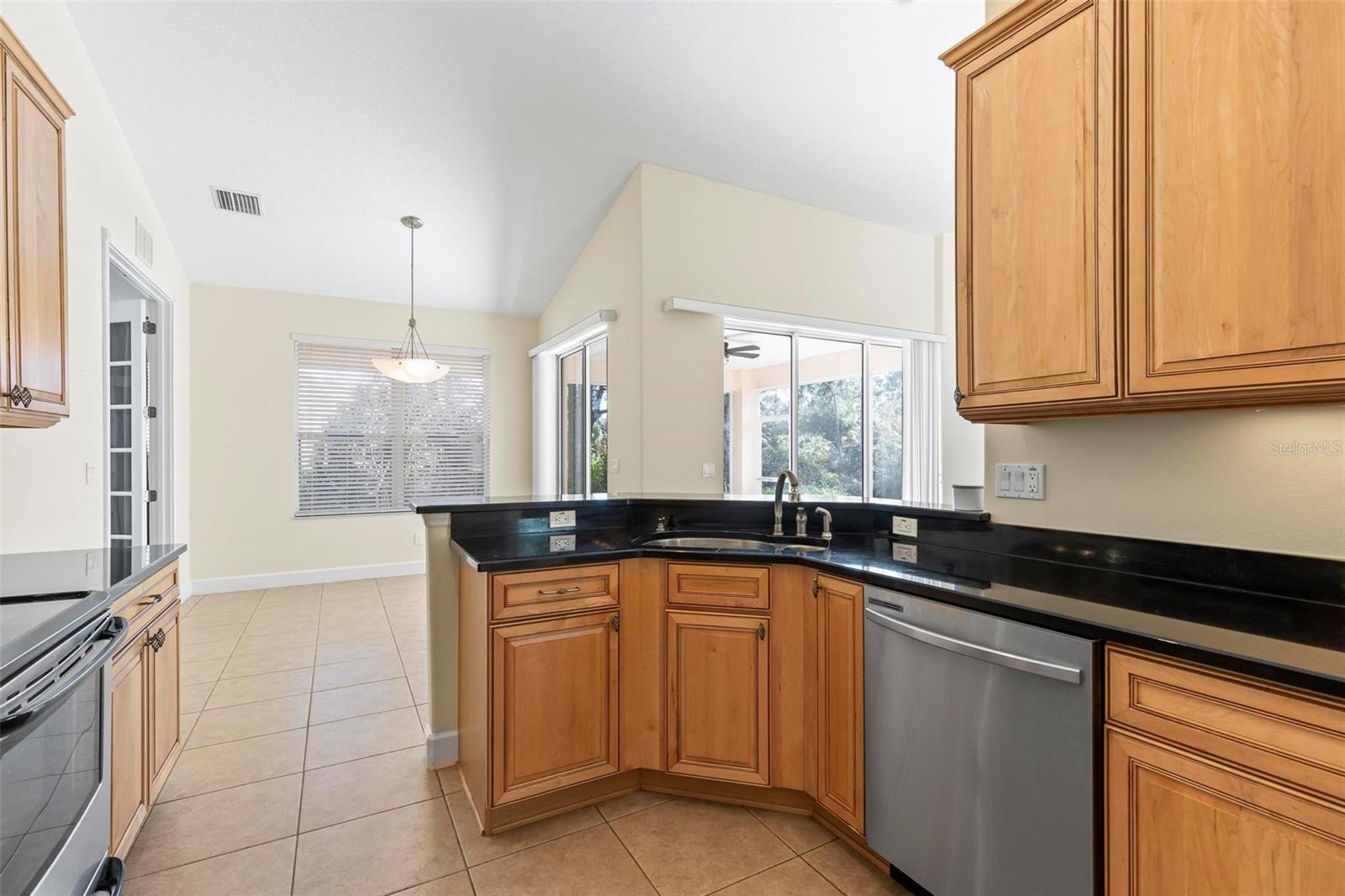 15 WATERSIDE PKWY, PALM COAST, FL, 32137