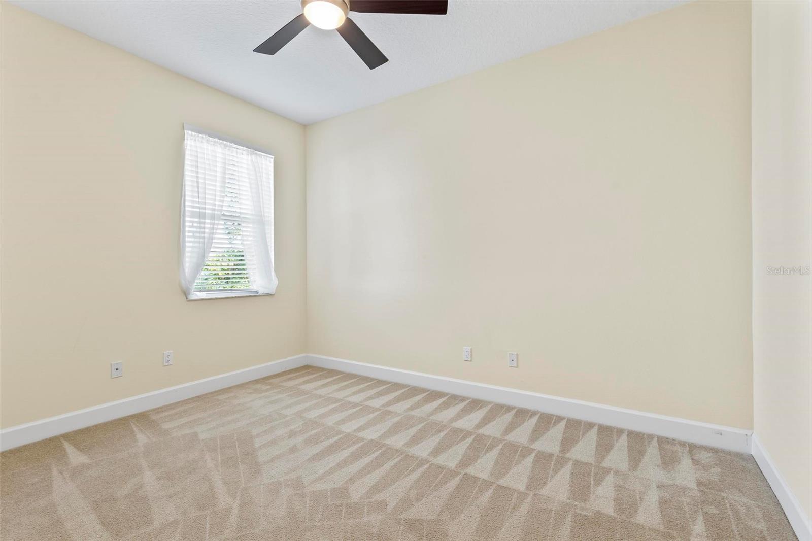 15 WATERSIDE PKWY, PALM COAST, FL, 32137