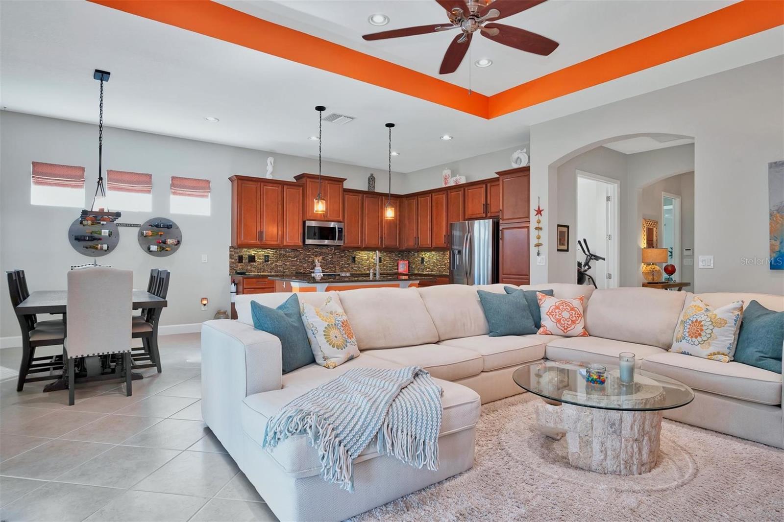 1647 EMERALD DUNES DR, SUN CITY CENTER, FL, 33573