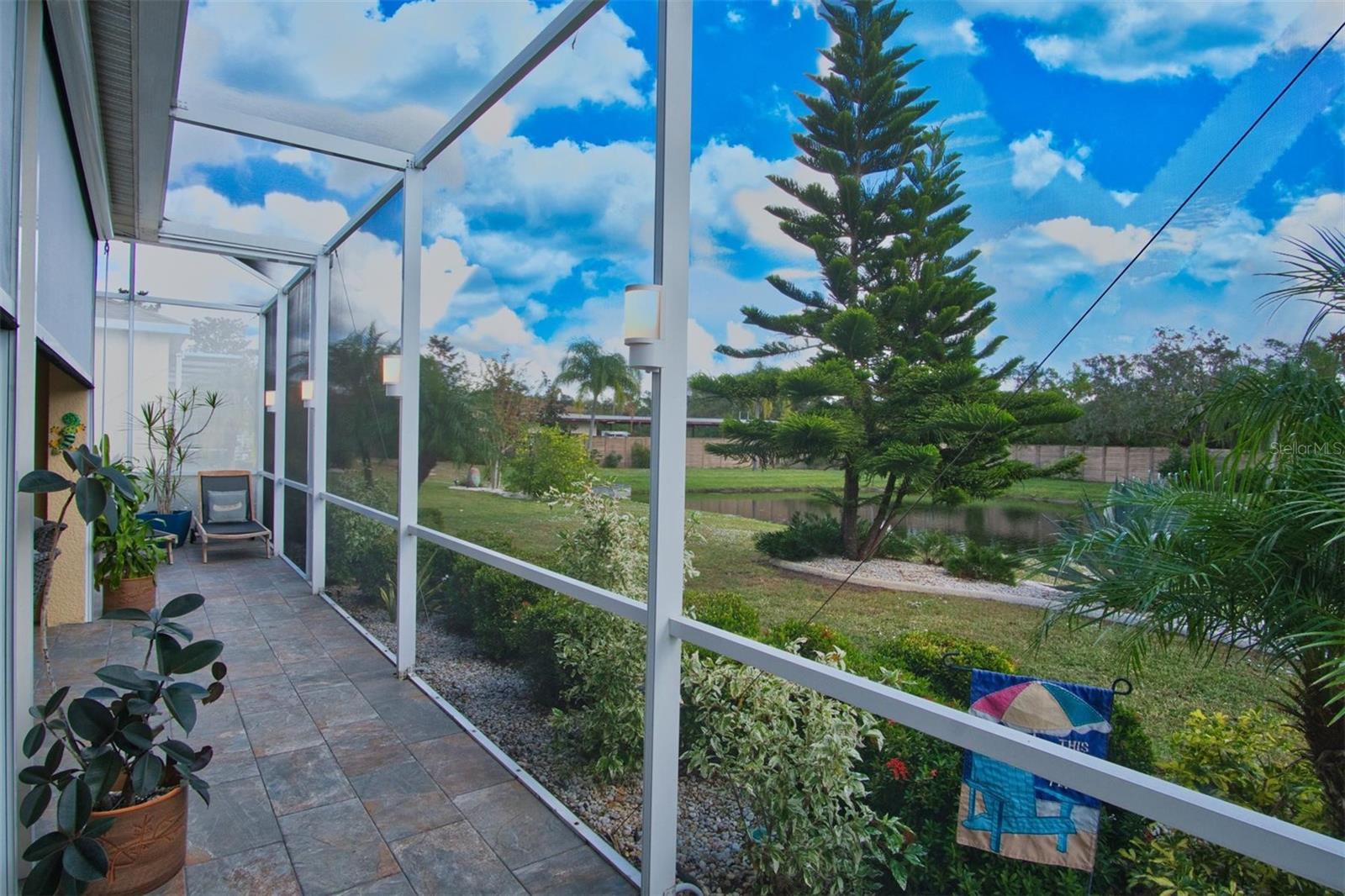 1647 EMERALD DUNES DR, SUN CITY CENTER, FL, 33573