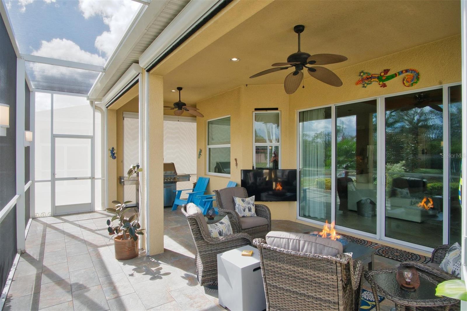 1647 EMERALD DUNES DR, SUN CITY CENTER, FL, 33573