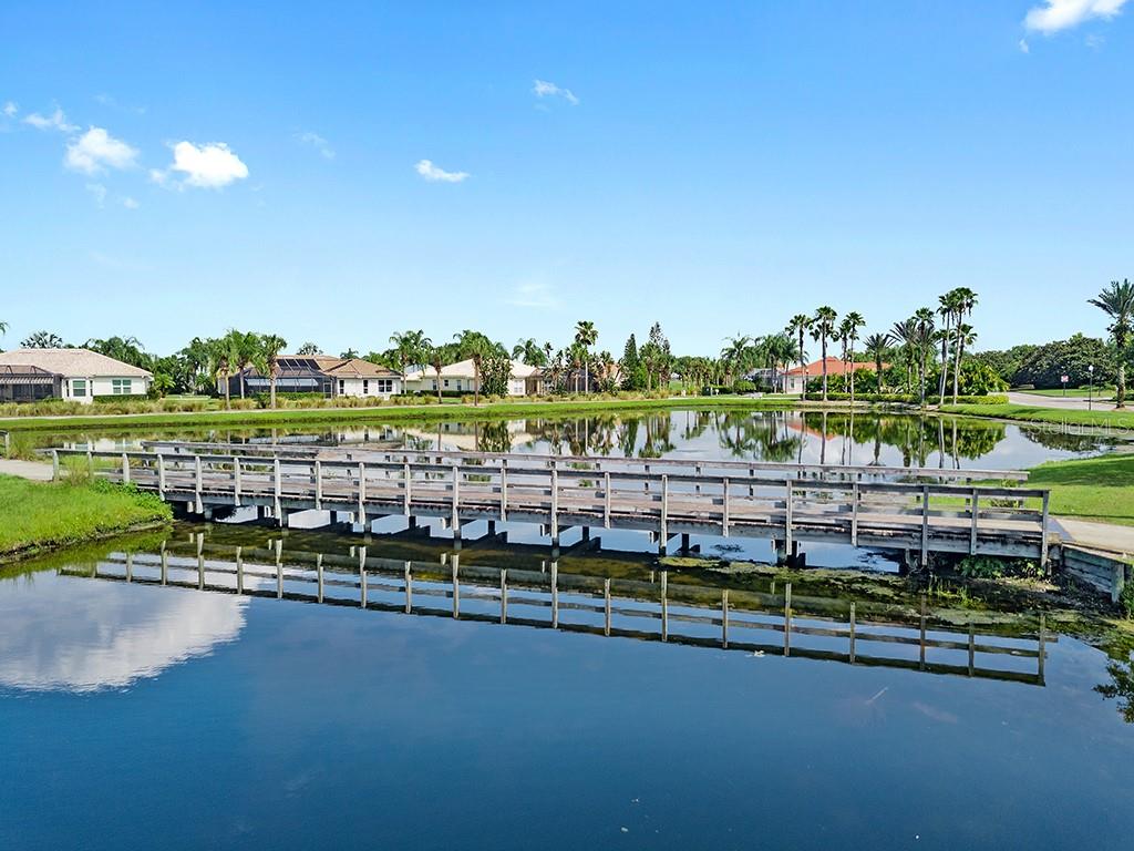 1647 EMERALD DUNES DR, SUN CITY CENTER, FL, 33573