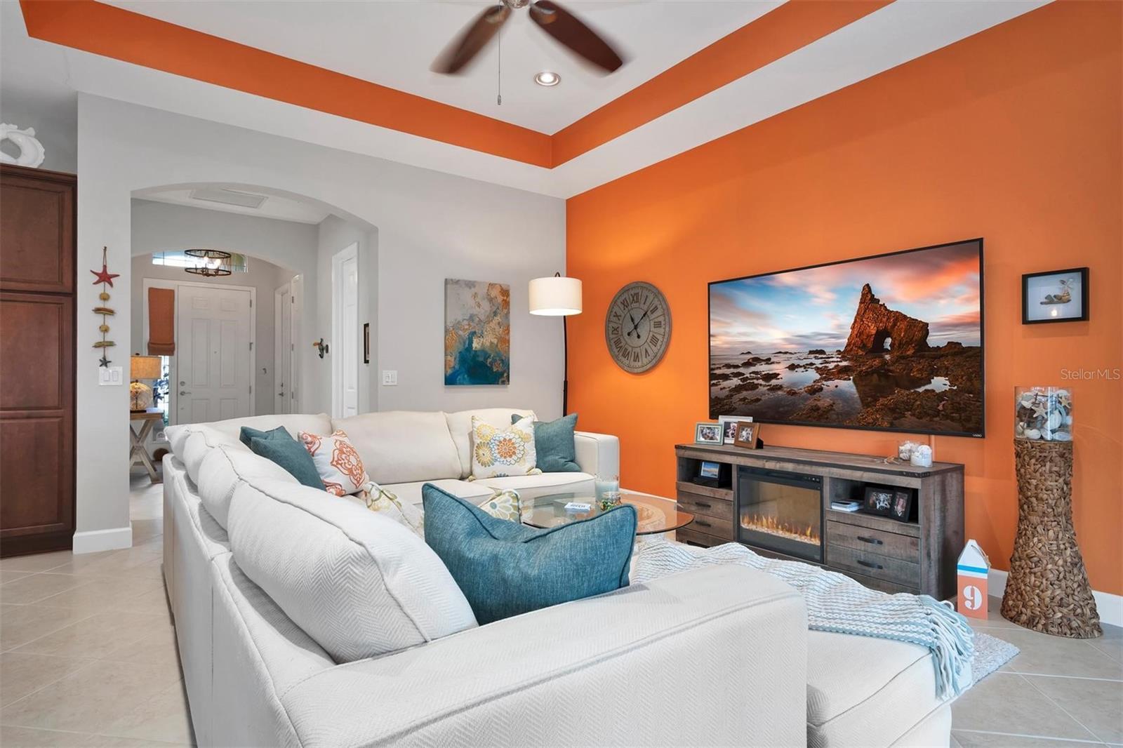 1647 EMERALD DUNES DR, SUN CITY CENTER, FL, 33573