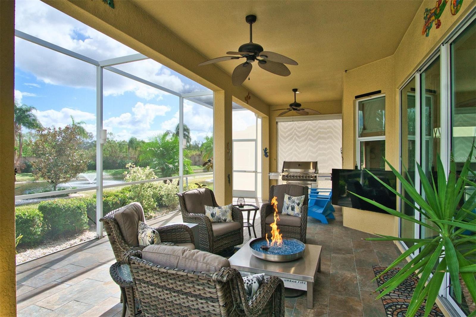 1647 EMERALD DUNES DR, SUN CITY CENTER, FL, 33573