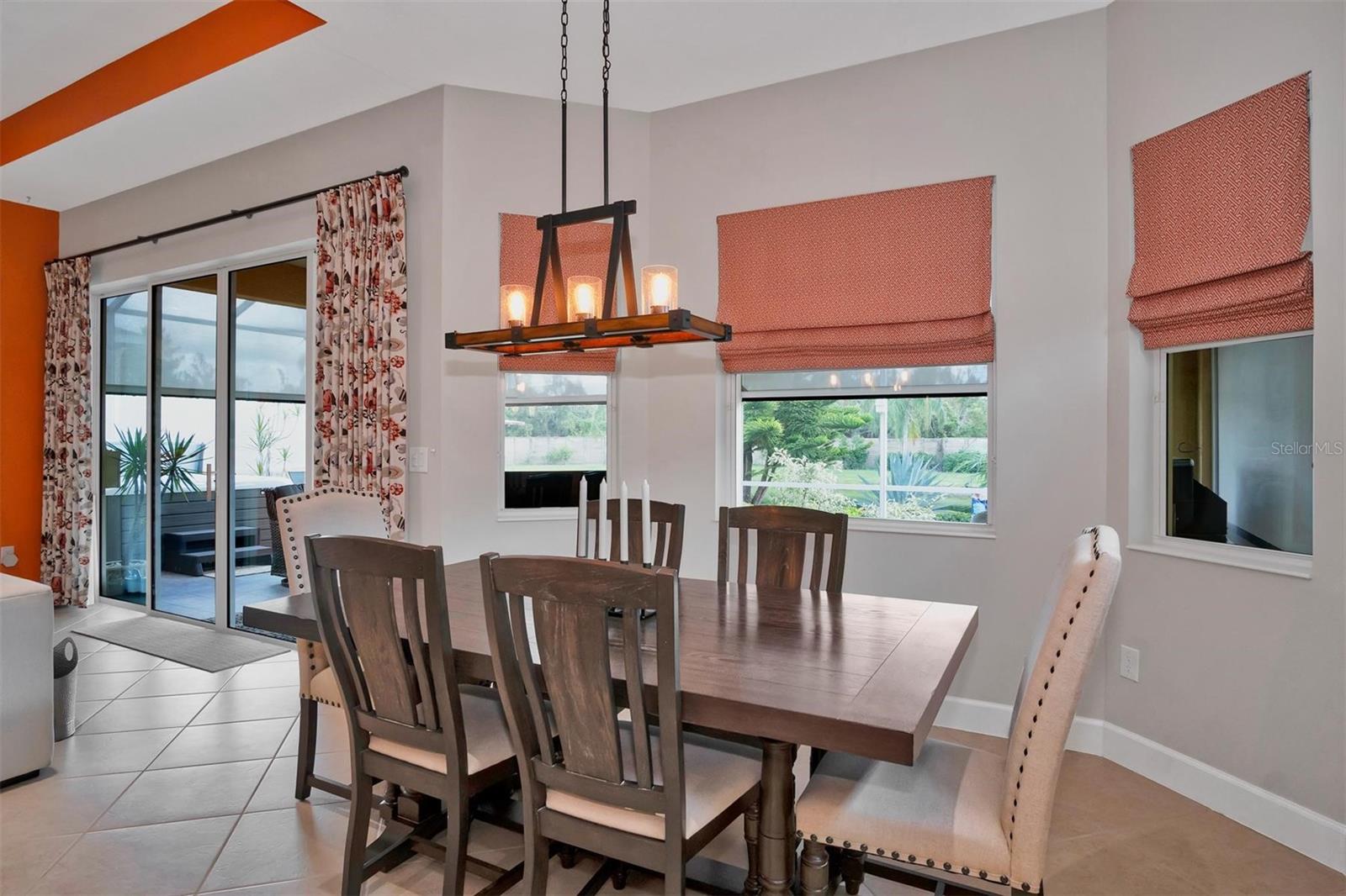 1647 EMERALD DUNES DR, SUN CITY CENTER, FL, 33573
