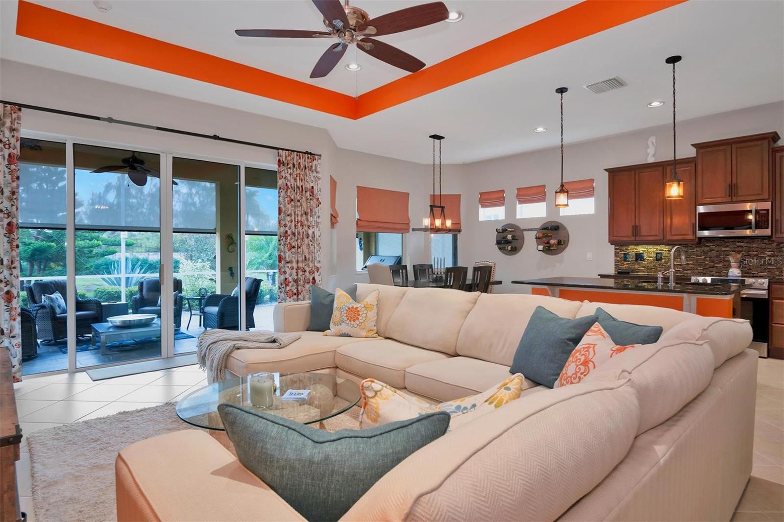 1647 EMERALD DUNES DR, SUN CITY CENTER, FL, 33573