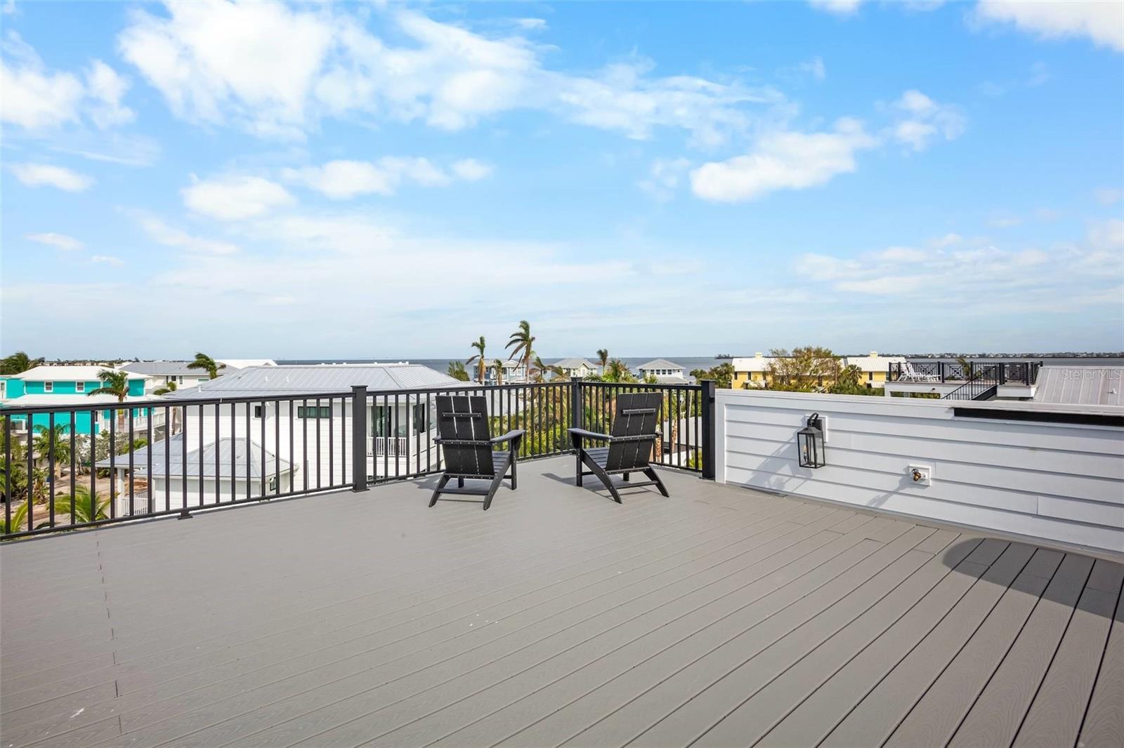 243 S HARBOR DR, HOLMES BEACH, FL, 34217