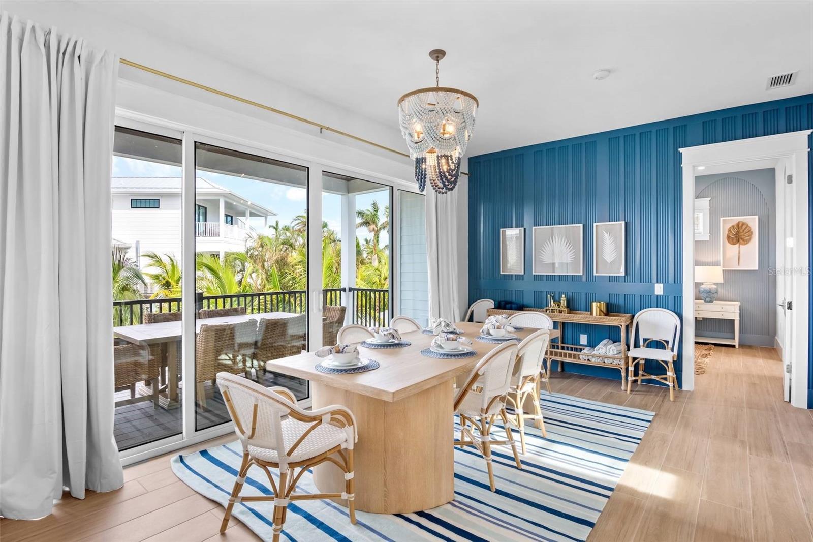 243 S HARBOR DR, HOLMES BEACH, FL, 34217