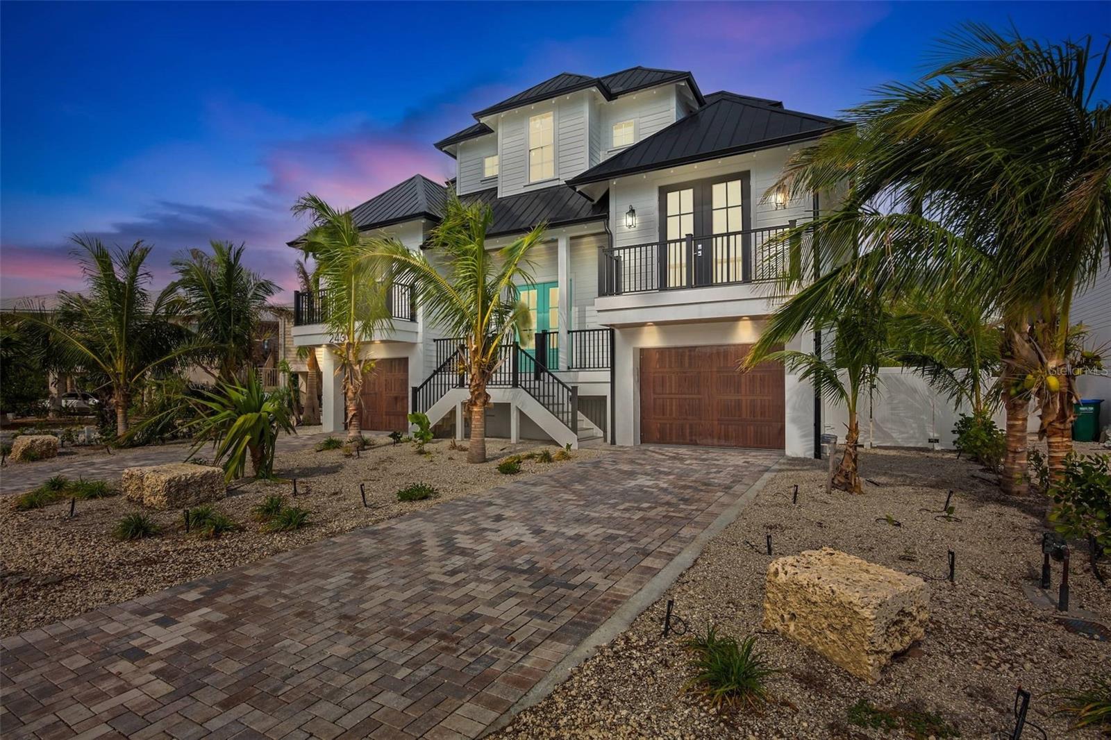 243 S HARBOR DR, HOLMES BEACH, FL, 34217
