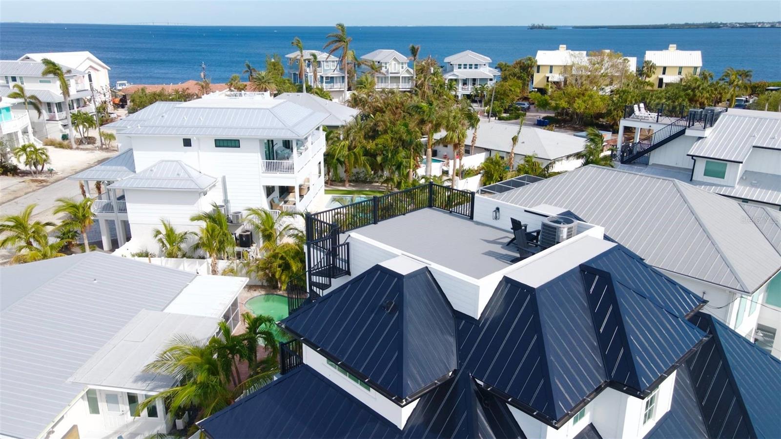 243 S HARBOR DR, HOLMES BEACH, FL, 34217