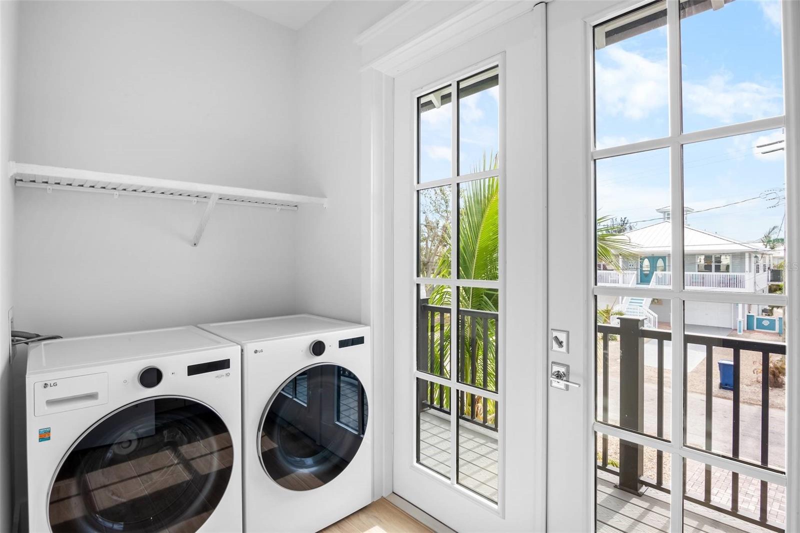 243 S HARBOR DR, HOLMES BEACH, FL, 34217